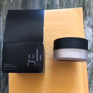 GIo LUMINOUS SETTING POWDER  Translucent 14g/0.5oz